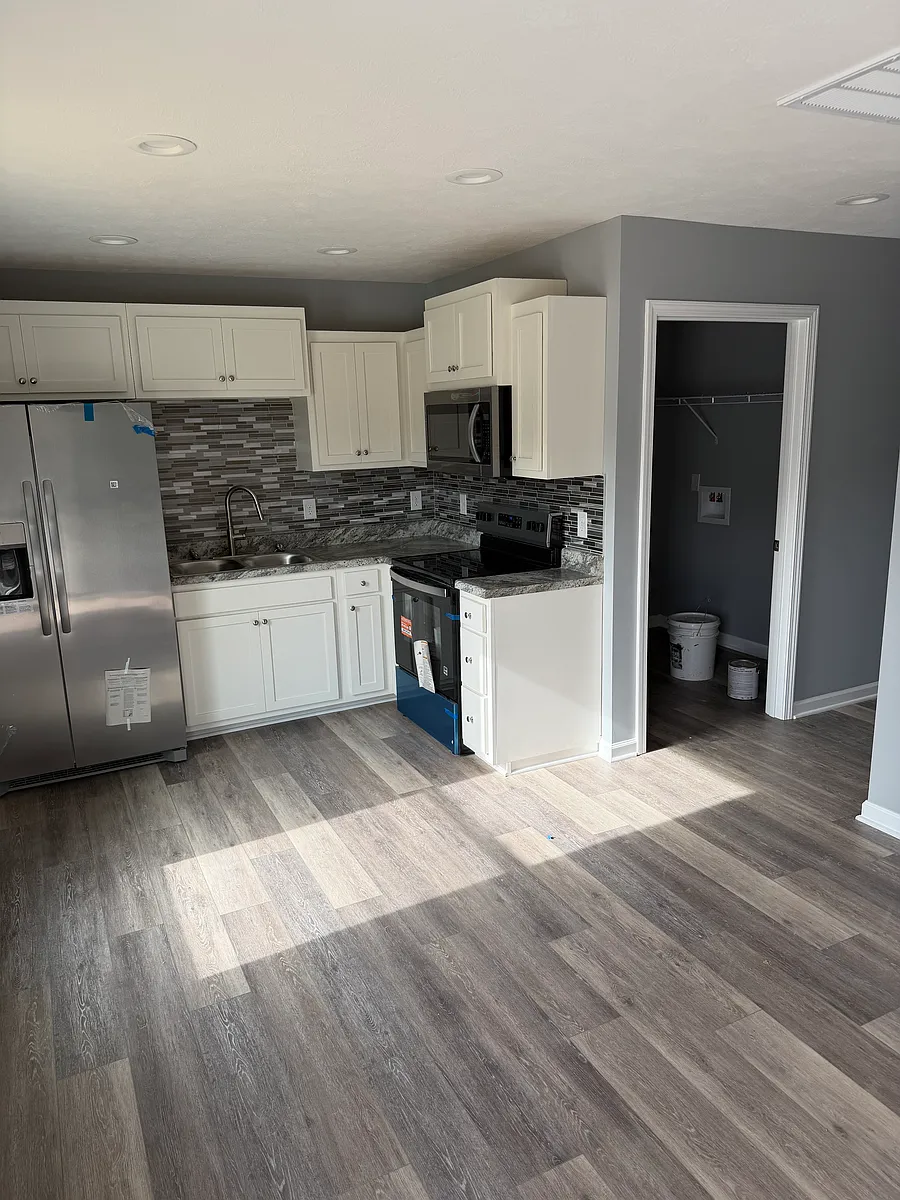 Building Photo - 111 Chastain St #113
