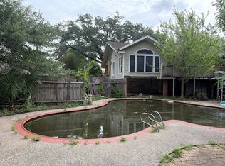 908 Westmont Dr, Houston, TX 77015