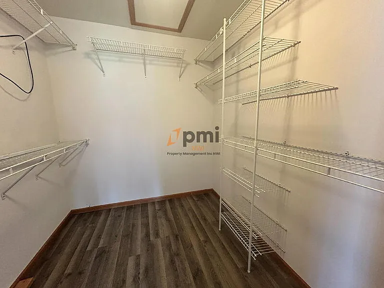 396 Golden Oak Ct — Photo 10
