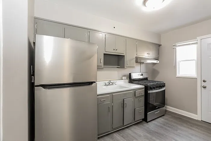 446 S Chapel Gate Ln — Photo 7