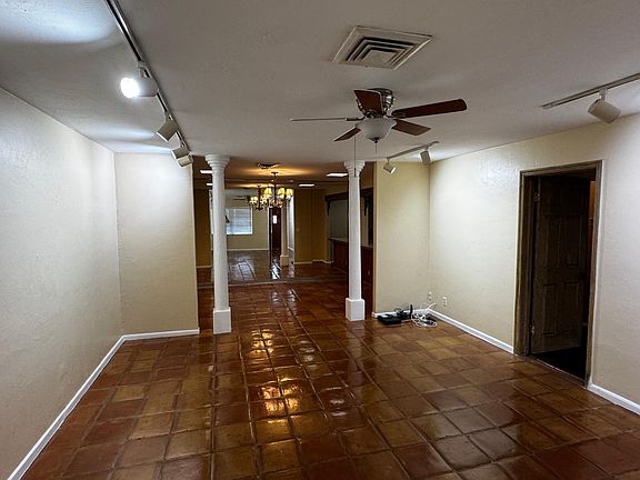 2nd image of 319 Sunset Rd APT A