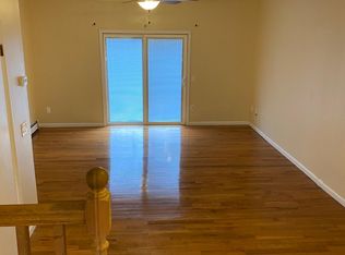 161 Woodland Dr #B, Uncasville, CT 06382