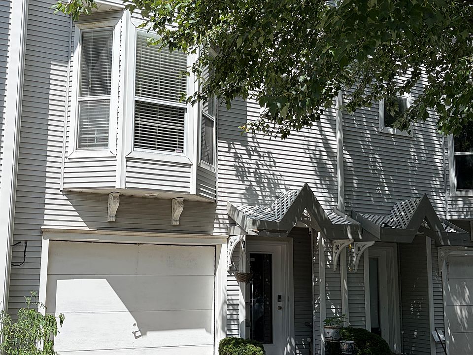 1st image of 19 Hemingway St