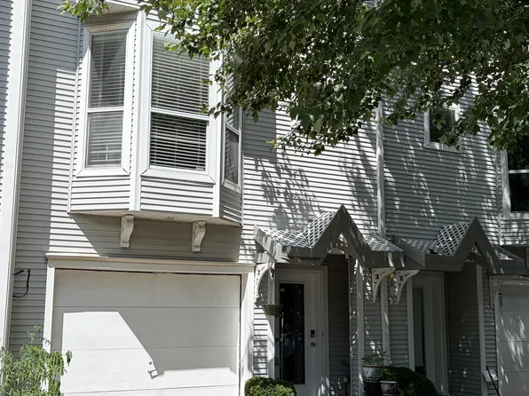 19 Hemingway St, Pittsburgh, PA 15213