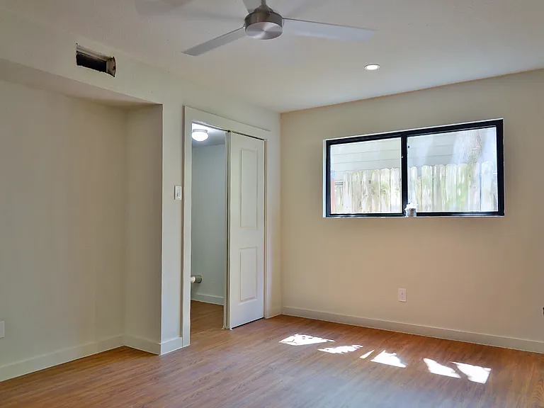 2043 Sul Ross St #4 — Photo 12