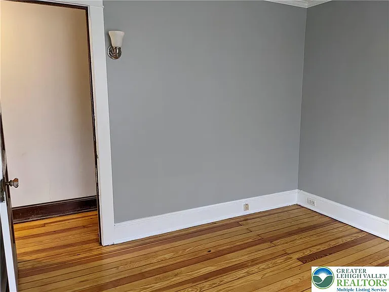 2434 Birch St — Photo 12