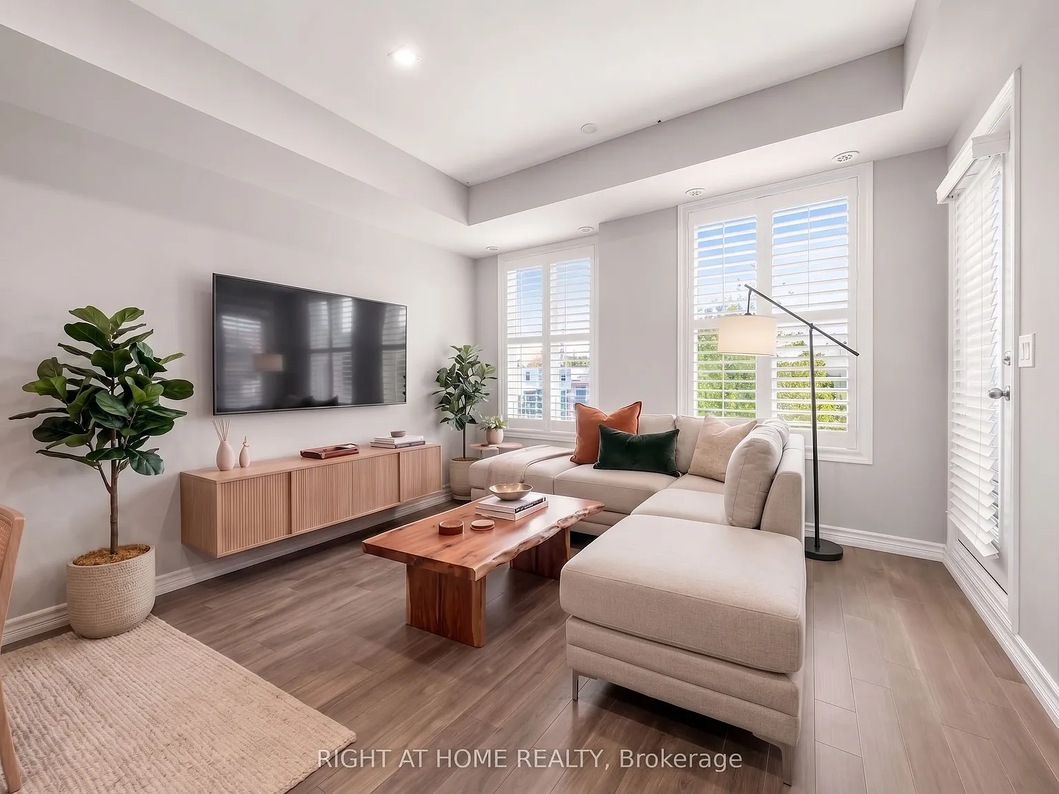 2 bed, $3,000 — Photo 4