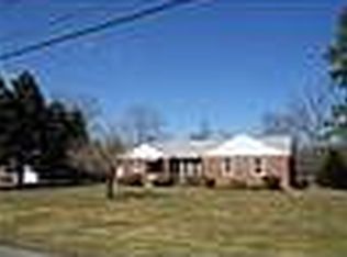 62 Bartels St, Springfield, MA 01128