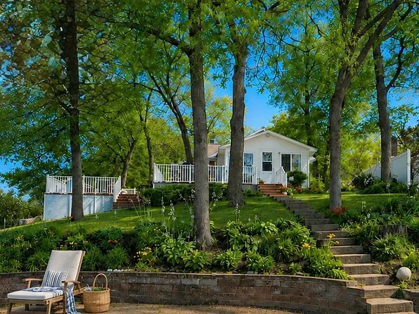 8387 Summer Ave, Newaygo, MI 49337