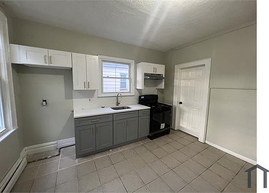 1st image of 115 Brookdale Ave #4
