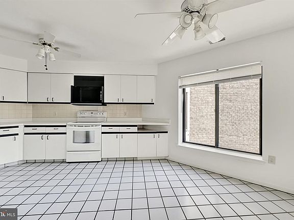 4th image of 3041 Fallstaff Rd Unit 505D