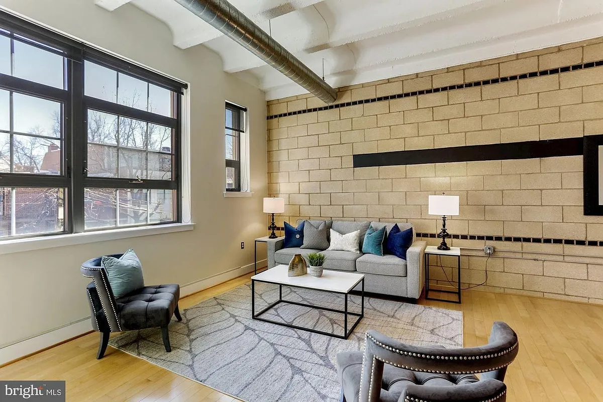 Building Photo - 1529 14th St NW #307