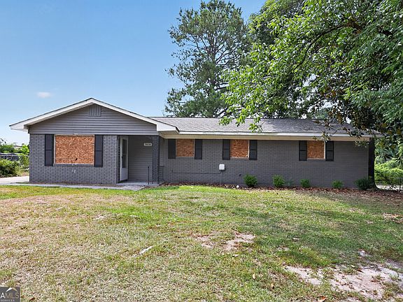 2nd image of 3636 Meadowlark Rd