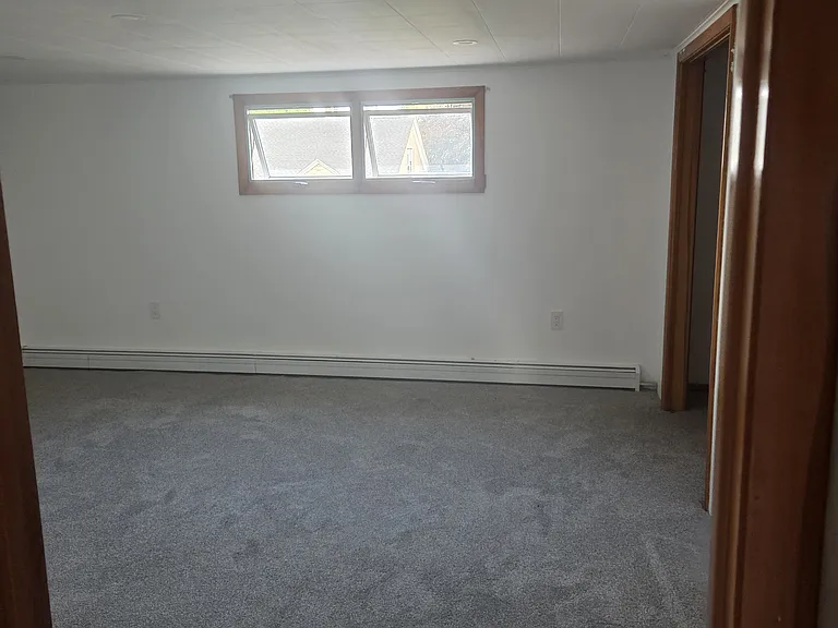 318 Chestnut St — Photo 17