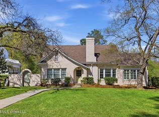 1622 Poplar Blvd, Jackson, MS 39202