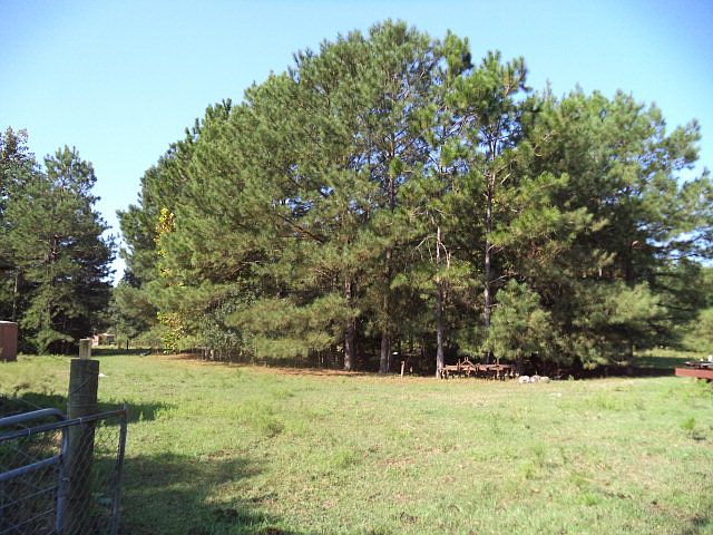 2nd image of 1602 Pike Creek Rd