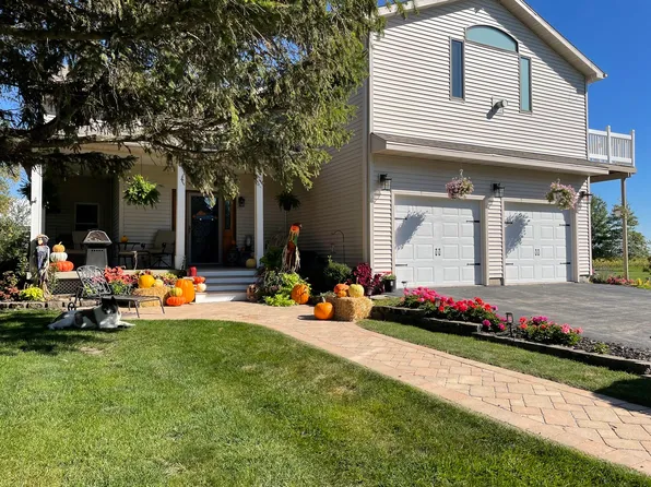 2547 Reynolds Rd, Ashton, IL 61006