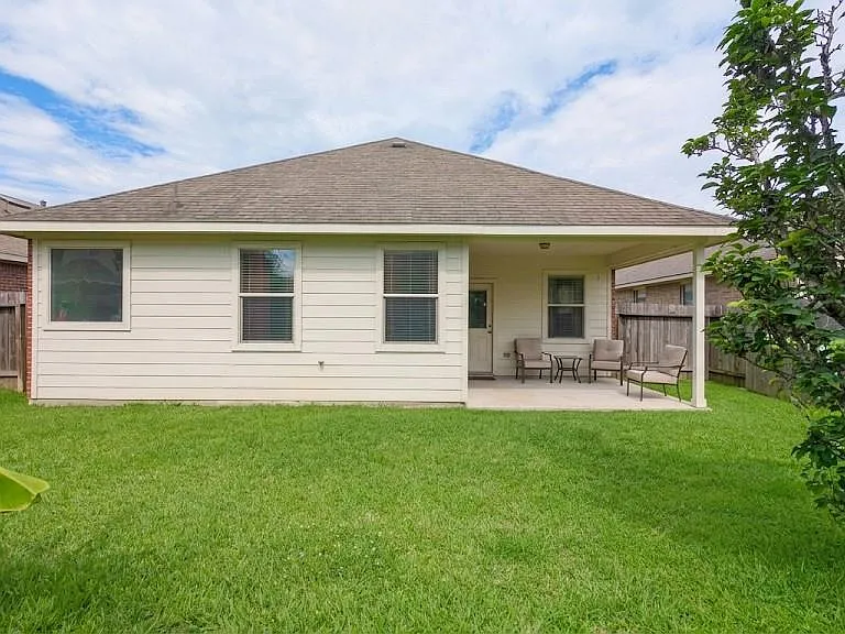 14715 Palladio Dr — Photo 23