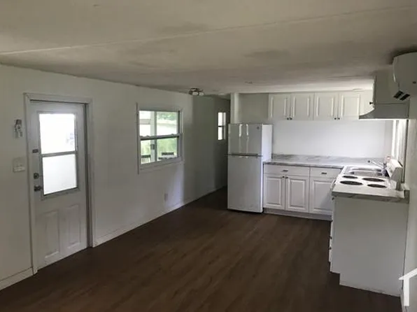 302 Shadylawn Ave, Nokomis, FL 34275