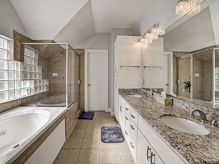5838 Larkin St — Photo 38