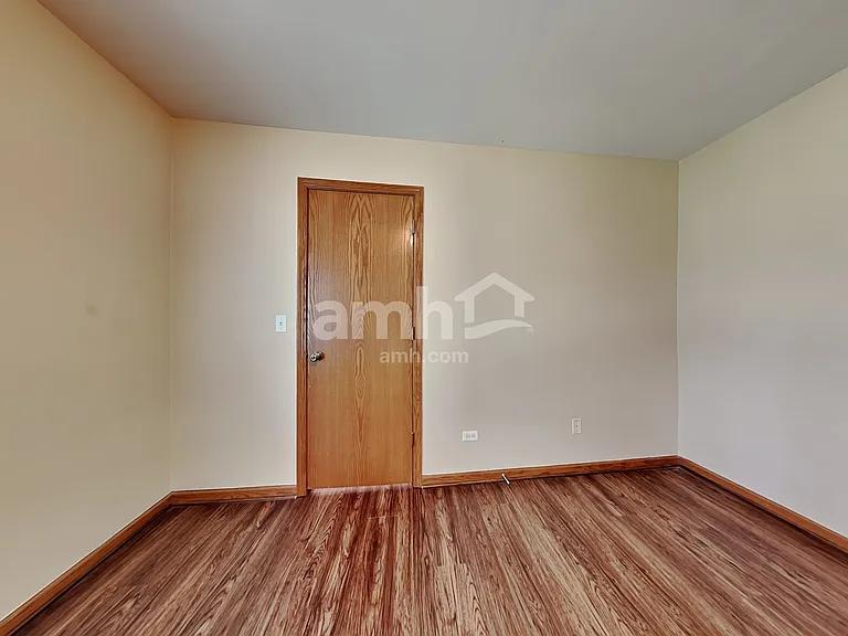 2707 Steamboat Cir — Photo 15