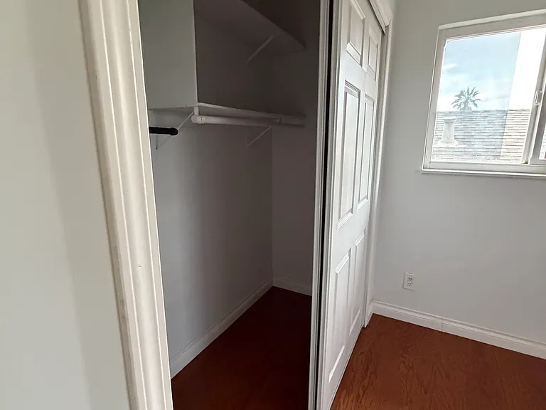 1441 Michigan Ave #2 — Photo 5