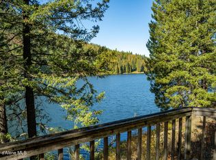 1402 Mirror Lake Rd, Sagle, ID 83860