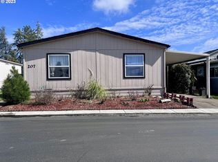 12450 SW Fischer Rd UNIT 207, Portland, OR 97224