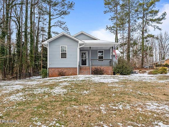 4th image of 707 Lakewood Drive
