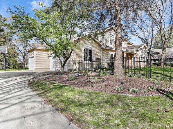10 Pebble Beach Circle, Madison, WI 53717