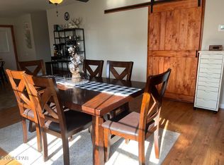 1931 Cutchins Rd, Cottondale, FL 32431