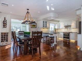 31 Captain Carltons Rd, Cotuit, MA 02635