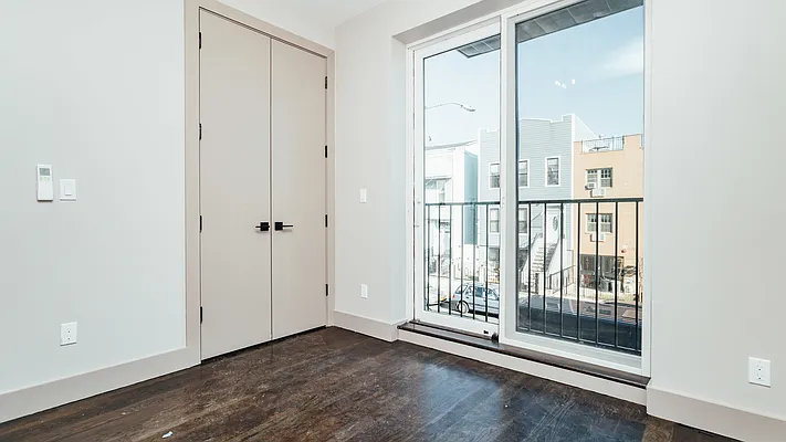 Rented by Nooklyn NYC LLC | media 2