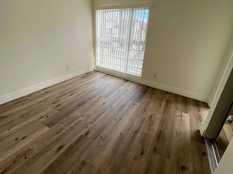 10911 Rochester Ave #201 — Photo 2