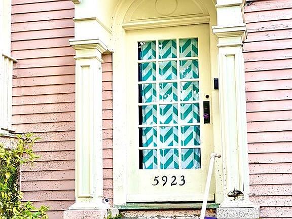 4th image of 5923-25 Freret St