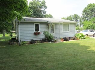 12241 N Syracuse Webster Rd, Syracuse, IN 46567