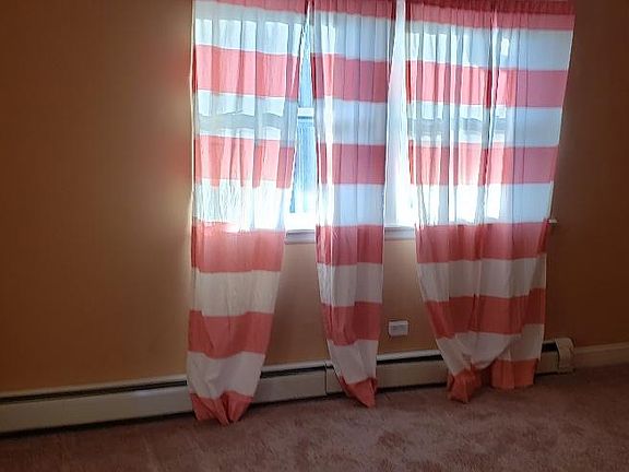 4th image of 10114 Hartford Ct
