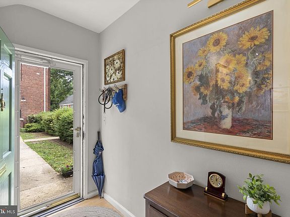 5th image of 3408 Martha Custis Dr