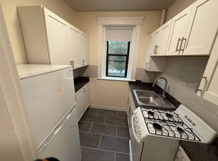 1118 Commonwealth Ave APT 3, Boston, MA 02134