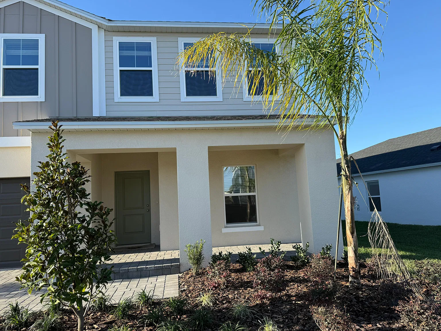 5 bed, 3.5 bath, 3182 sqft, $3,400 — Photo 2