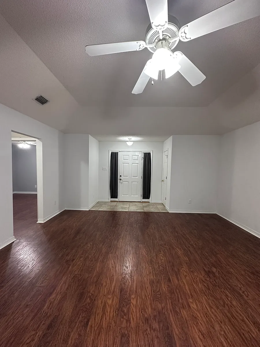 Building Photo - 8330 Jeptha Ct