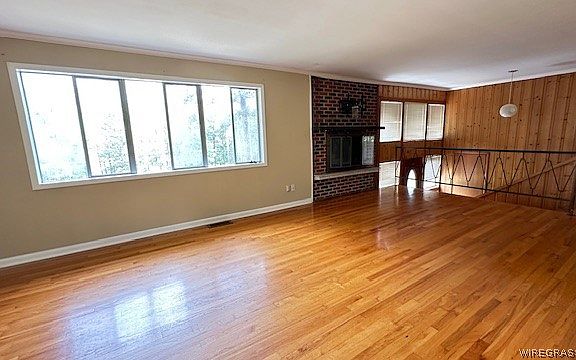 2nd image of 602 Cedar Dr