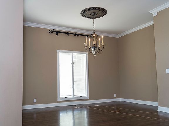 2nd image of 1156 Inneswood Dr