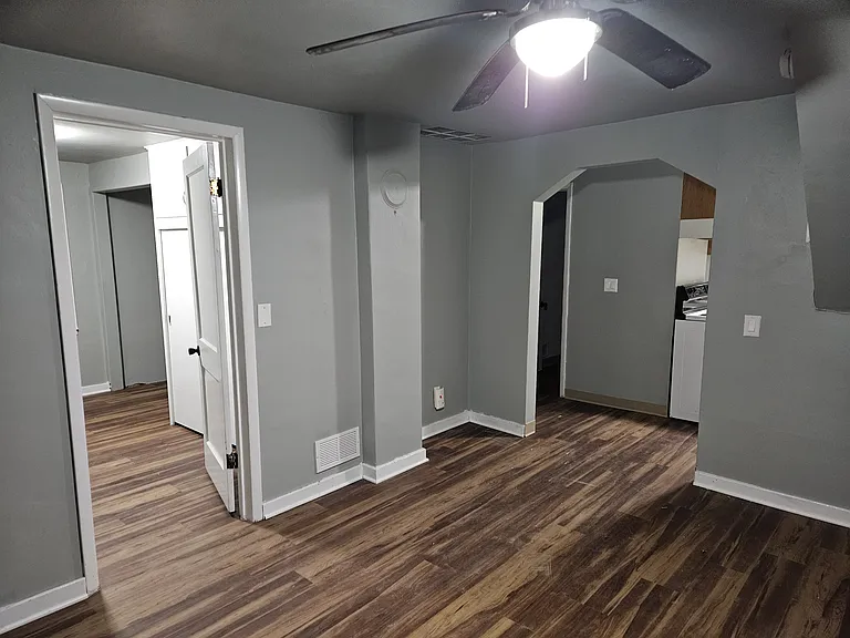 243 Linden Ave #2 — Photo 4