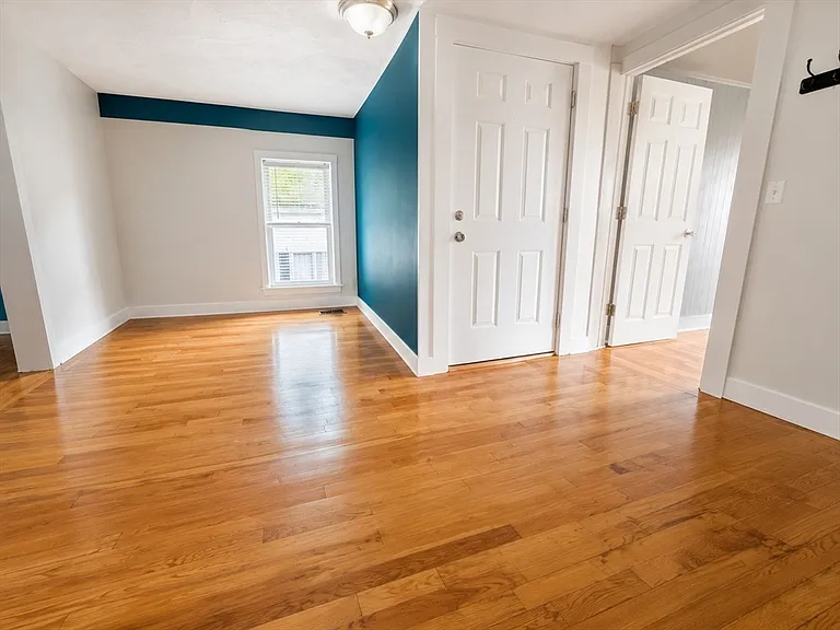 47 Church St #2 — Photo 8