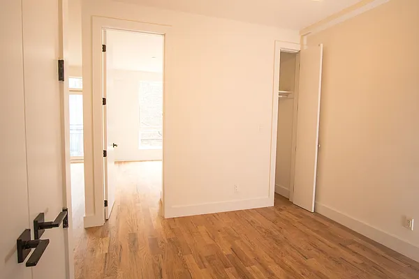 Rented by Compass | media 20