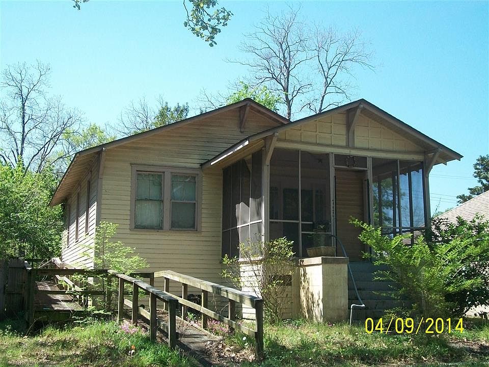 2nd image of 733 E 35th St
