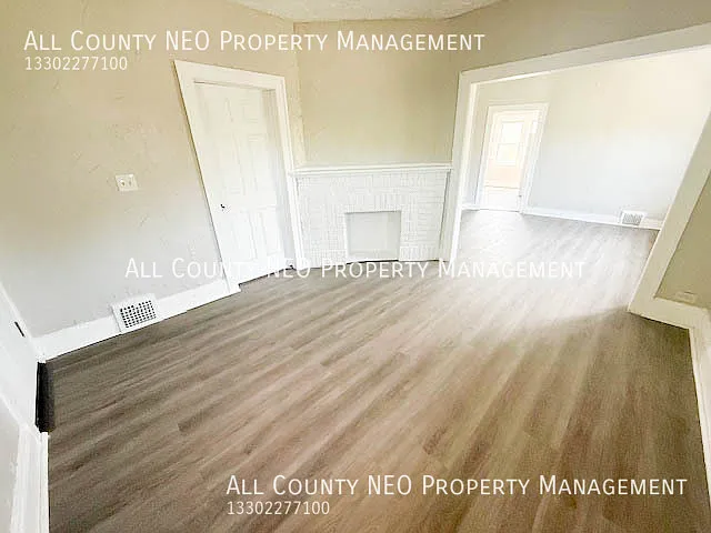 12114 Soika Ave #UP — Photo 6