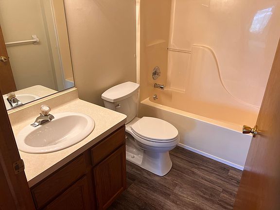 3rd image of 2751 Alder Creek Dr S #2