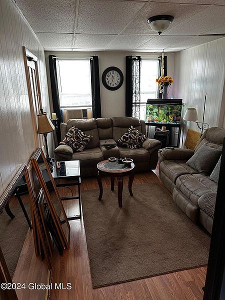2nd image of 4 Cuyler Street